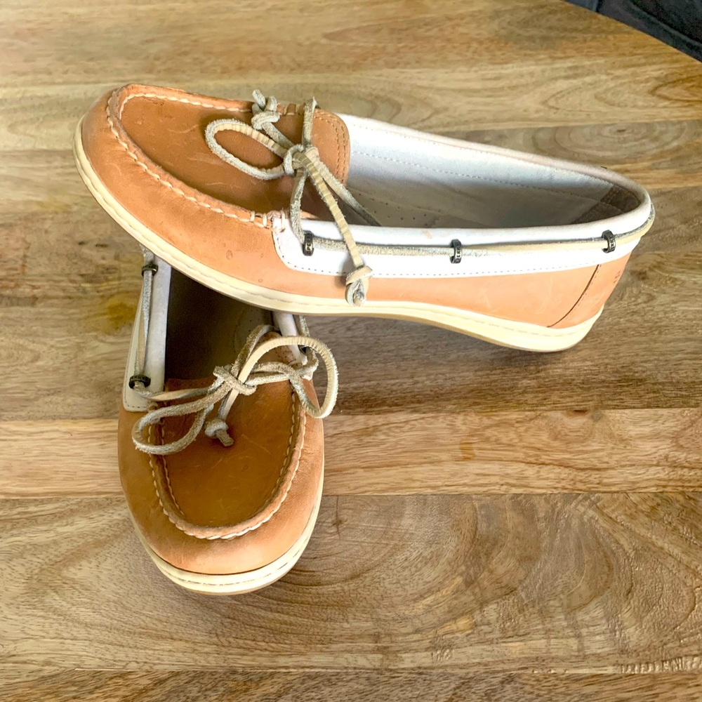 Sperry Tan and White Leather Boat Shoes